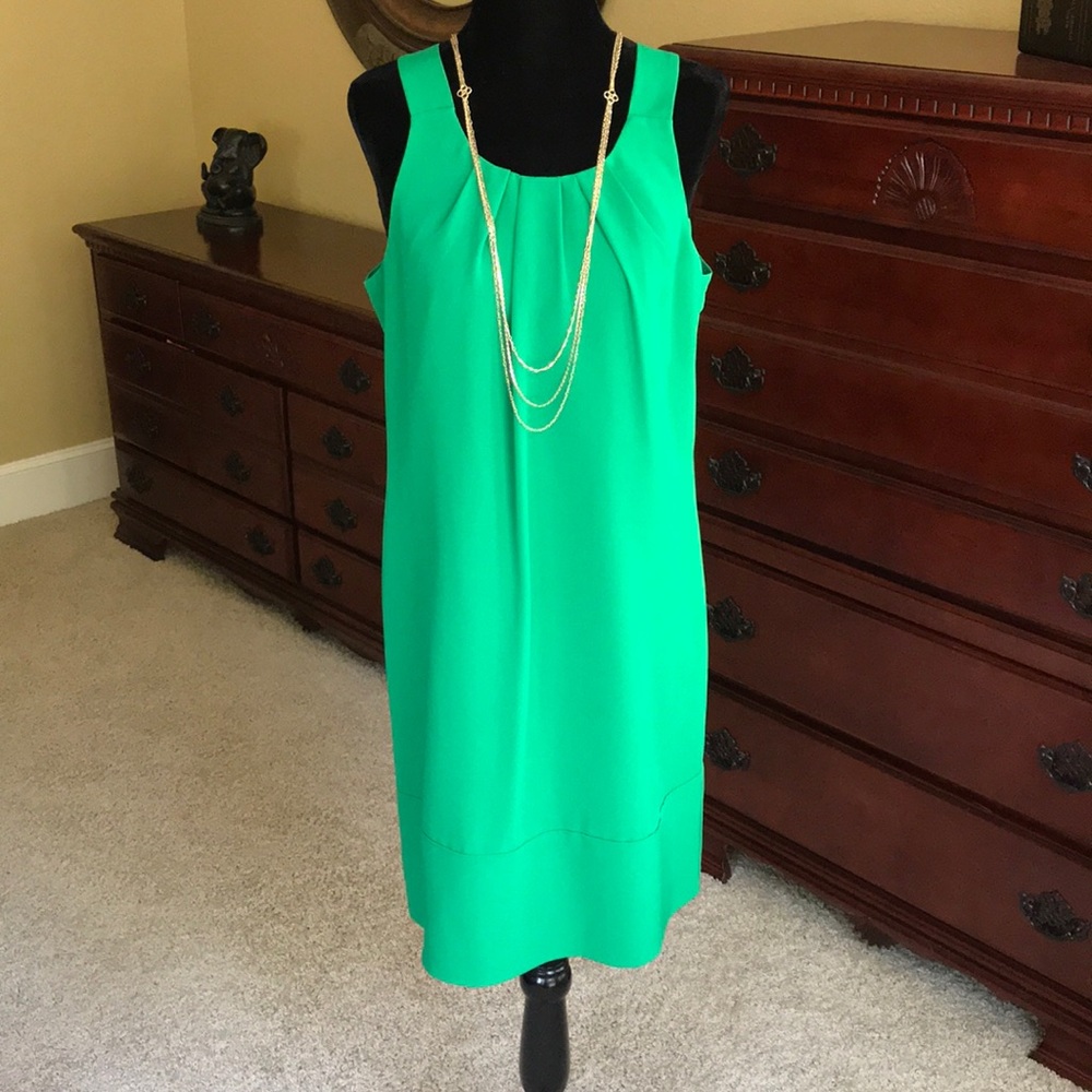Kelly green dress